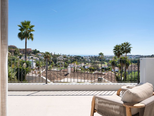 Villa avec 5 Chambres  à Nueva Andalucía