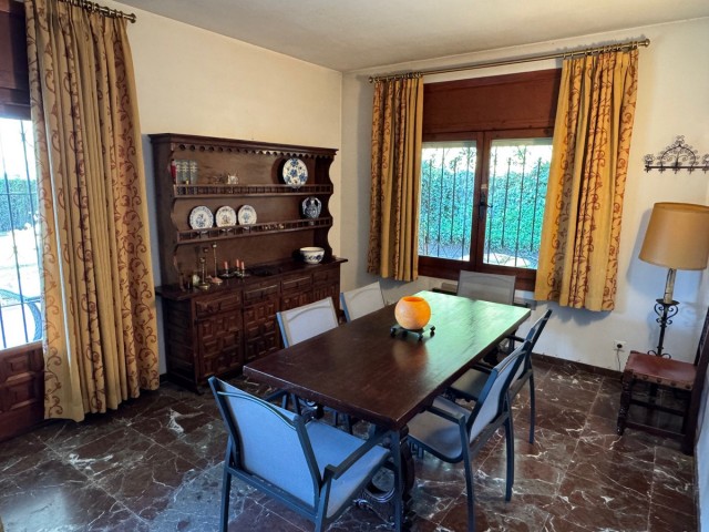 3 Soveroms Villa i Estepona