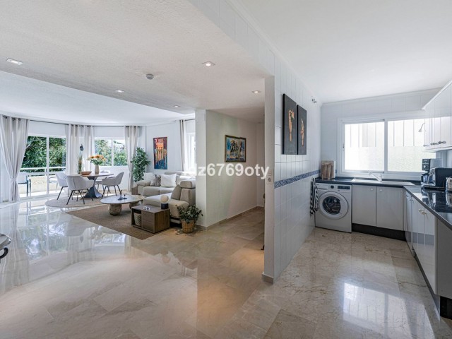 3 Bedrooms Apartment in Benalmadena Costa