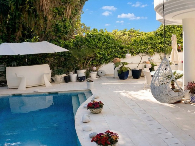 Villa avec 3 Chambres  à New Golden Mile