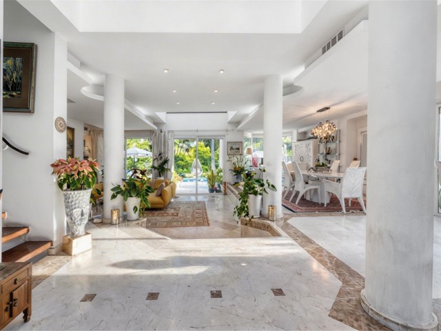Villa avec 3 Chambres  à New Golden Mile