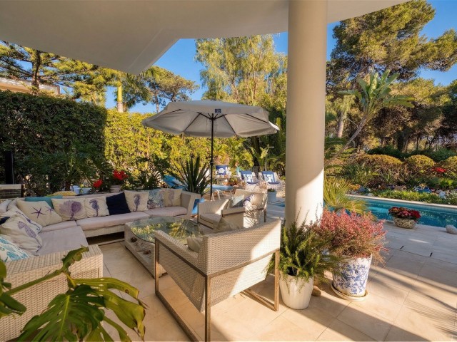 Villa avec 3 Chambres  à New Golden Mile