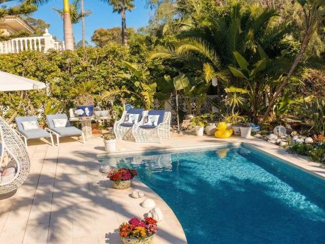 Villa avec 3 Chambres  à New Golden Mile
