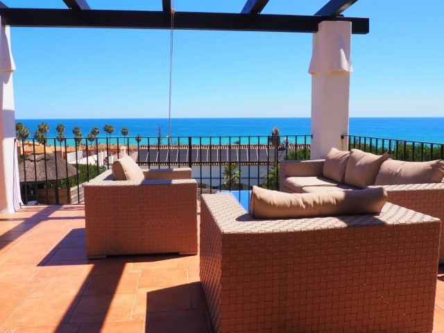 5 Soveroms Villa i Estepona