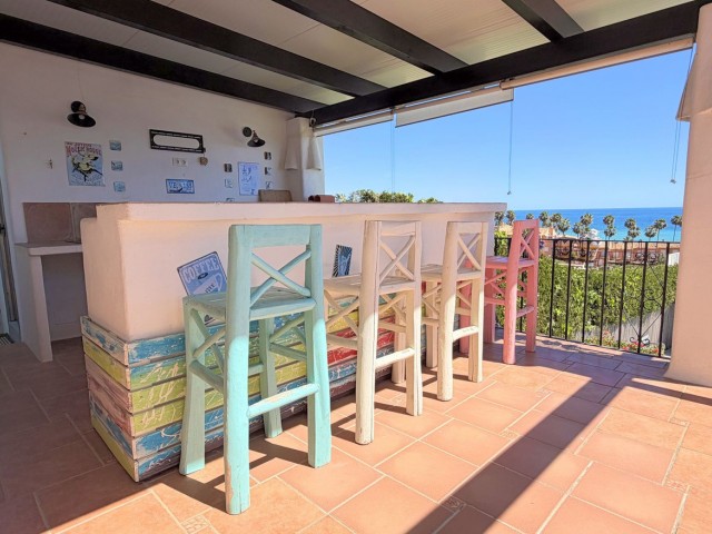 5 Soveroms Villa i Estepona