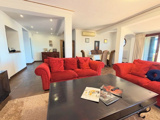 5 Soveroms Villa i Estepona