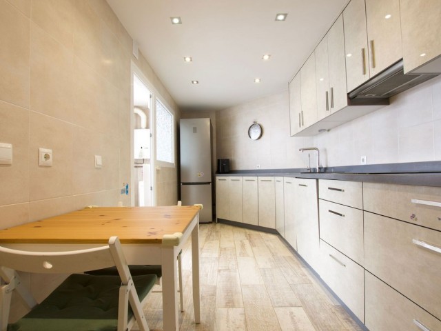 Apartment, Nueva Andalucia, R5351656