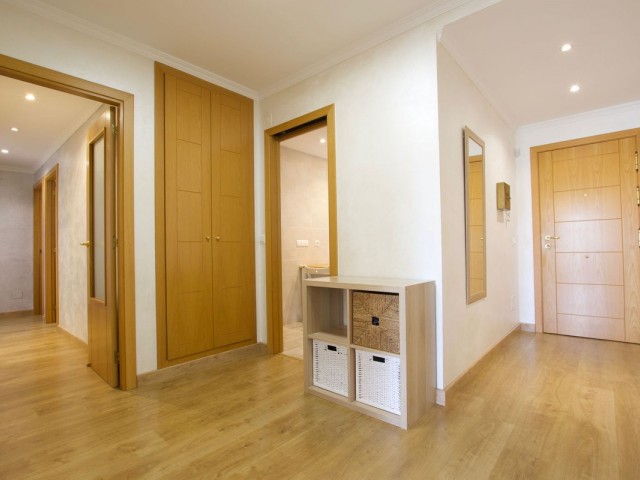 3 Bedrooms Apartment in Nueva Andalucía
