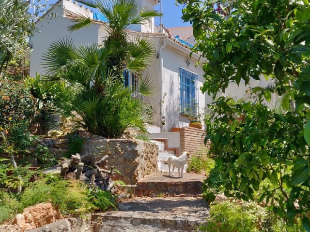 5 Bedrooms Villa in Torremolinos