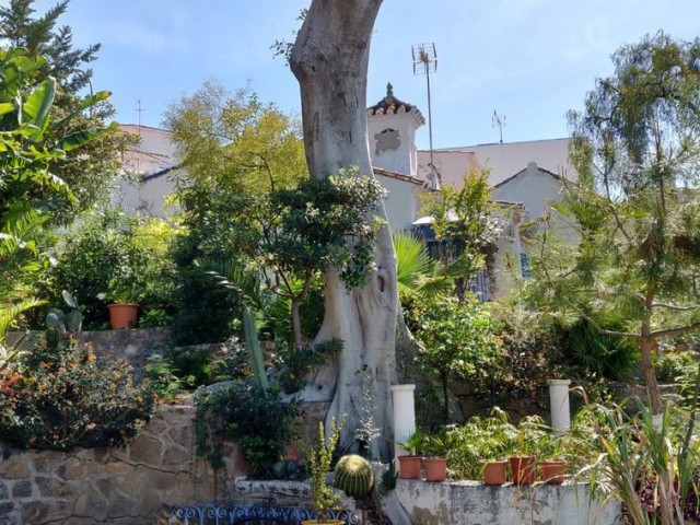 5 Bedrooms Villa in Torremolinos