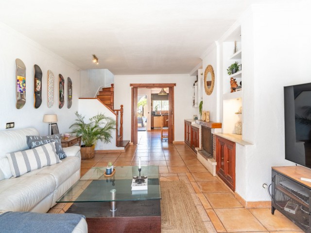 Villa, Mijas, R5347786