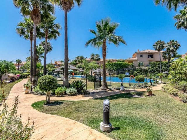 4 Bedrooms Villa in Riviera del Sol