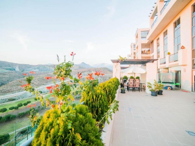 4 Bedrooms Apartment in Benahavís