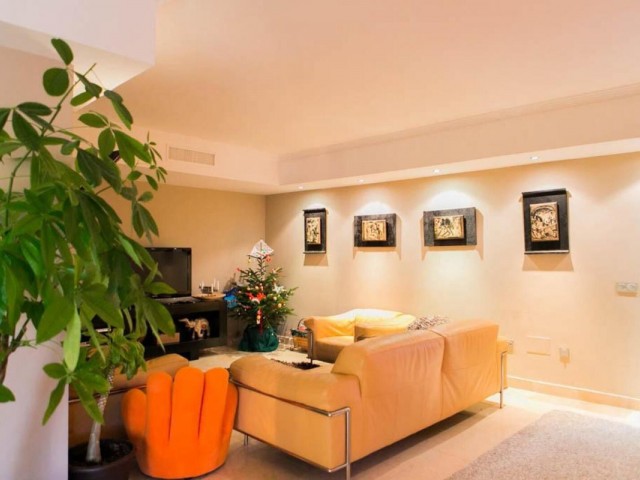 4 Schlafzimmer Apartment in Benahavís