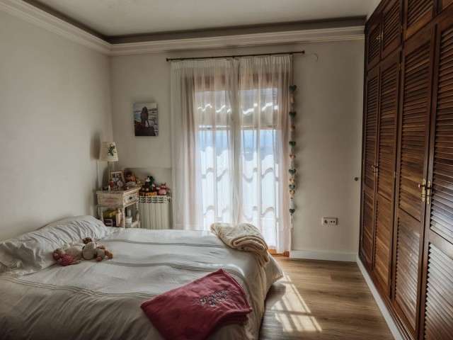 4 Schlafzimmer Villa in San Luis de Sabinillas