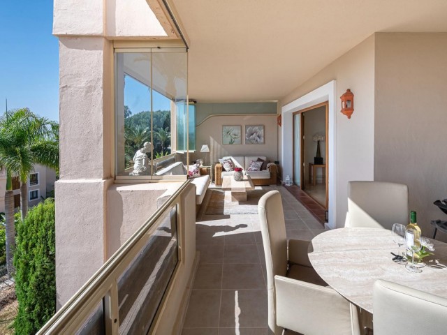 Apartment, El Paraiso, R5353381