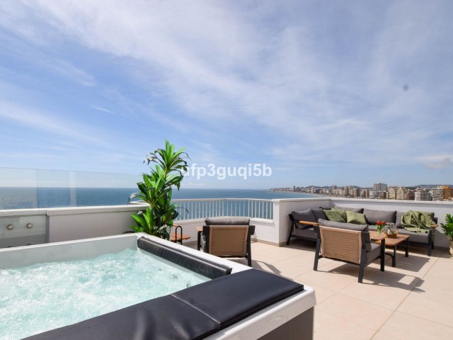 Penthouse avec 3 Chambres  à Fuengirola
