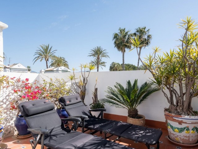 4 Bedrooms Townhouse in New Golden Mile