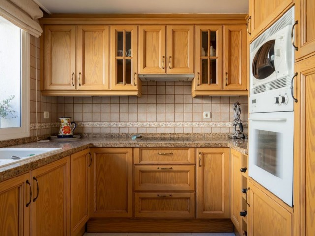4 Bedrooms Townhouse in New Golden Mile