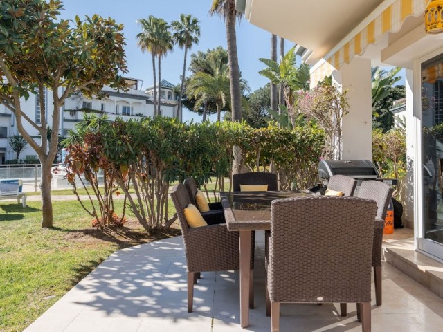 4 Bedrooms Townhouse in New Golden Mile