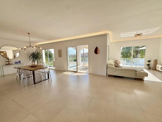 3 Bedrooms Villa in Riviera del Sol