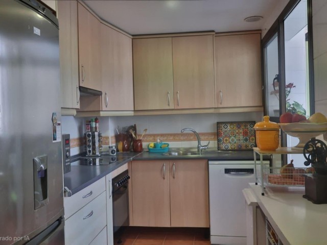 Apartamento con 3 Dormitorios  en Málaga
