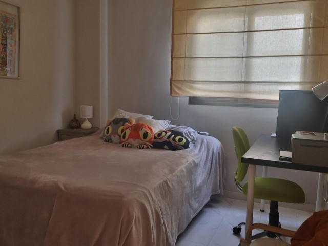 Apartamento con 3 Dormitorios  en Málaga