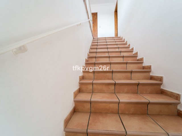 7 Soveroms Villa i Estepona