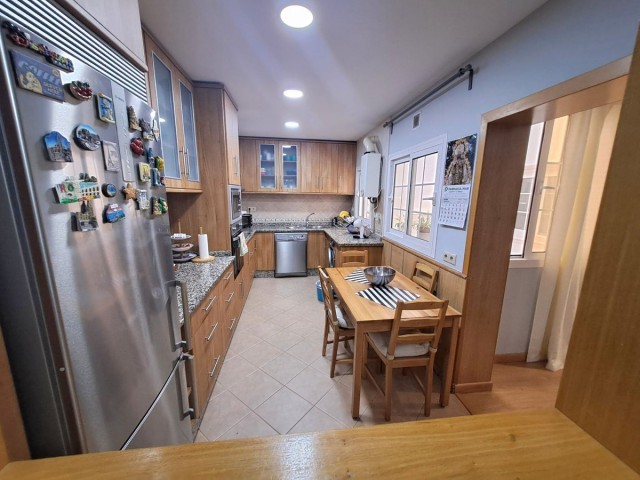 Appartement avec 4 Chambres  à Fuengirola