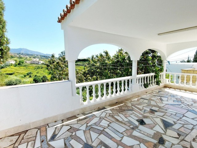 5 Makuuhuoneen Huvila Mijas