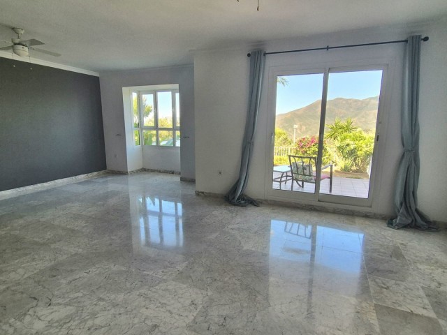 Villa, Alhaurin Golf, R5015329