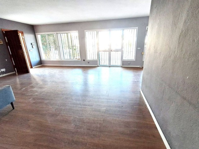 5 Schlafzimmer Villa in Estepona