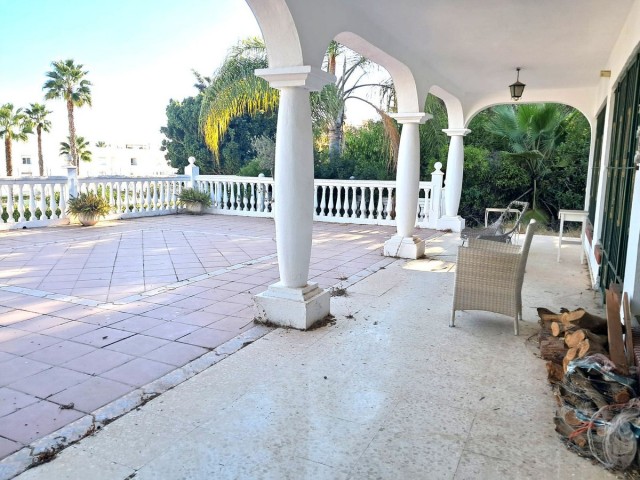 5 Schlafzimmer Villa in Estepona