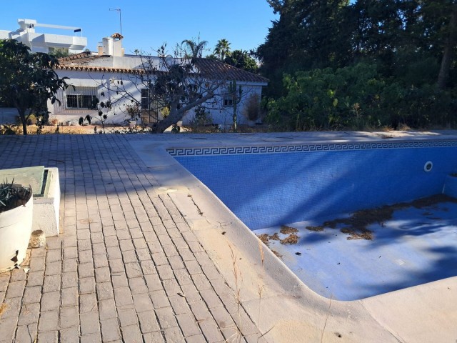 5 Schlafzimmer Villa in Estepona
