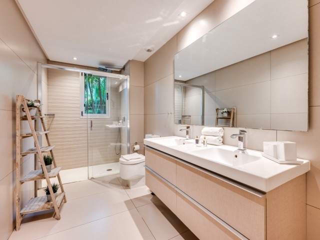 3 Bedrooms Apartment in Puerto Banús