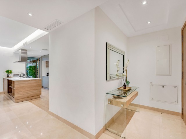 3 Bedrooms Apartment in Puerto Banús