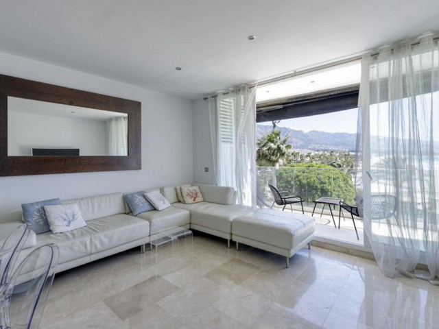 2 Bedrooms Apartment in Puerto Banús