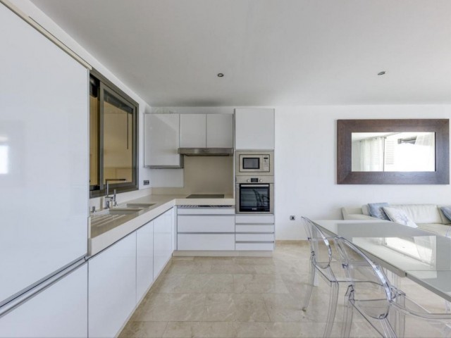 2 Bedrooms Apartment in Puerto Banús