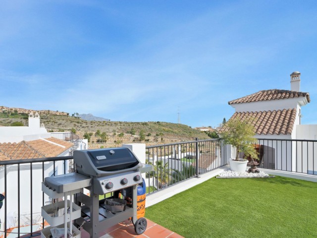 Apartment, El Paraiso, R5354896