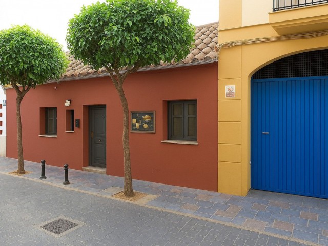 Plot, Fuengirola