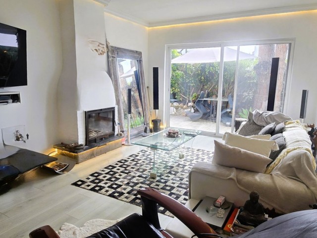 Villa, Las Chapas, R5354938