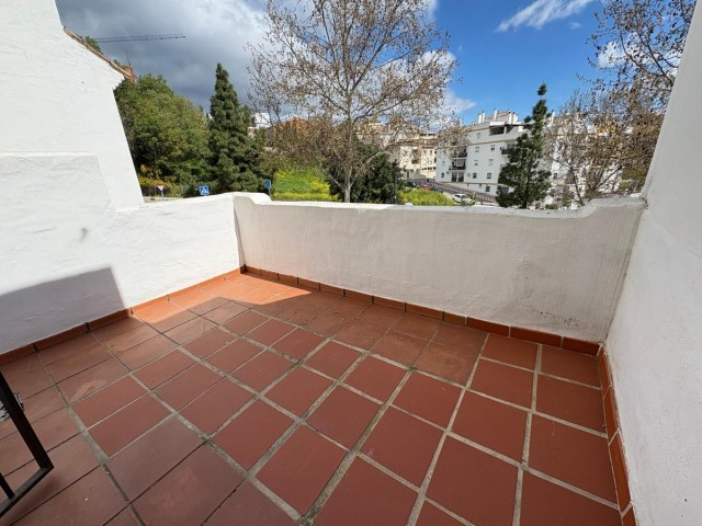 4 Bedrooms Townhouse in Estepona