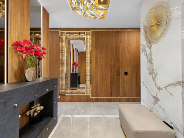 3 Bedrooms Apartment in Puerto Banús