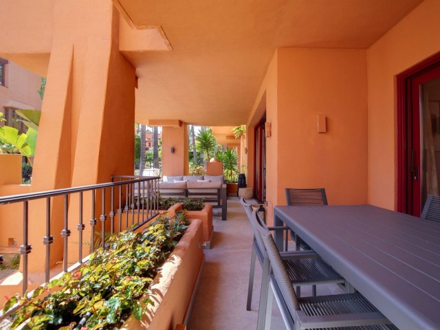 3 Bedrooms Apartment in Puerto Banús