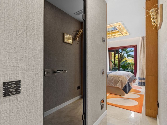 3 Bedrooms Apartment in Puerto Banús