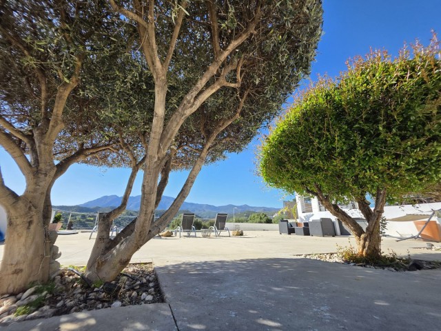 4 Schlafzimmer Villa in Estepona