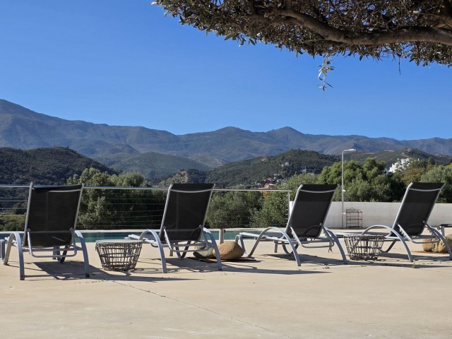 4 Schlafzimmer Villa in Estepona