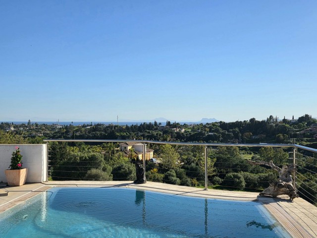 4 Schlafzimmer Villa in Estepona