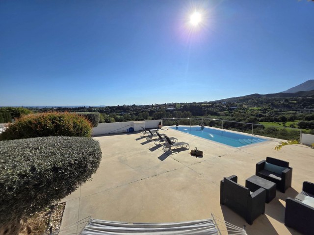 4 Schlafzimmer Villa in Estepona