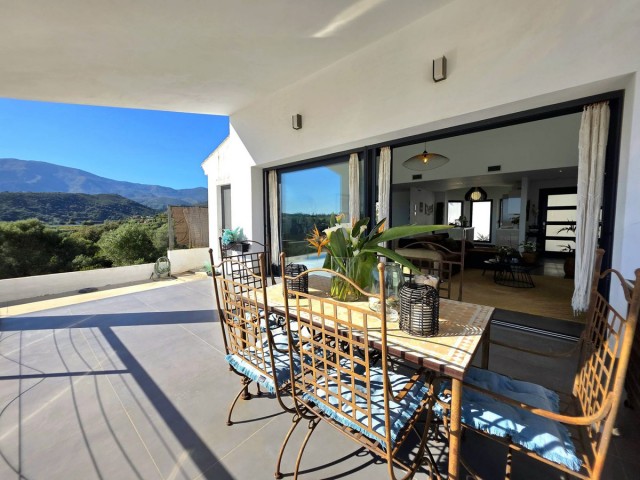 4 Schlafzimmer Villa in Estepona